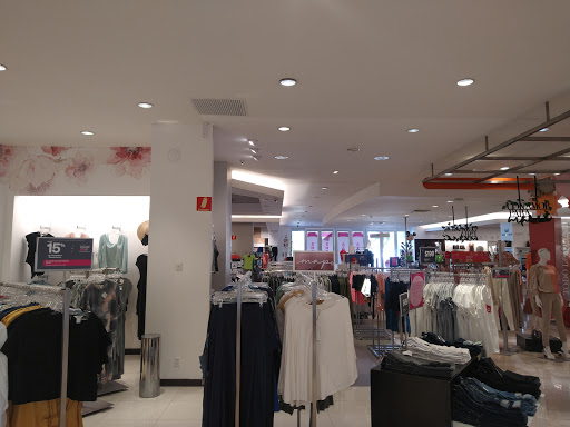 Tiendas para comprar ropa trabajo barata León