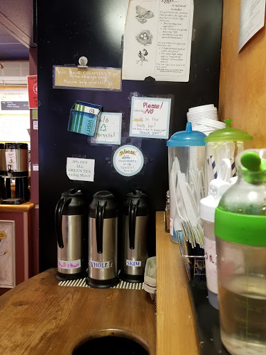 Bakery «Crossroads Bake Shop», reviews and photos, 812 N Easton Rd, Doylestown, PA 18902, USA