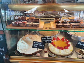 Ma Bakers Cafe @ World of Water
