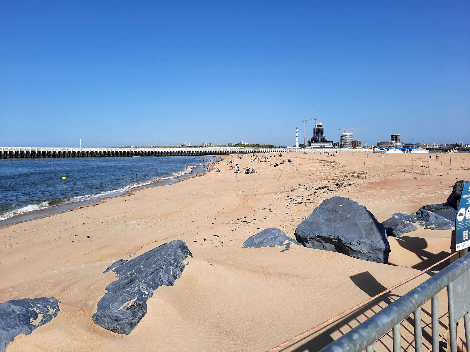 Fotografija Klein strand oostende z svetel pesek površino