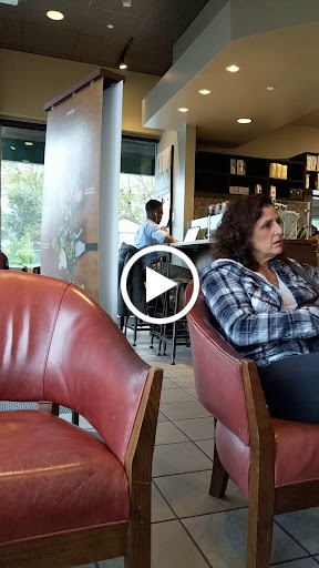Coffee Shop «Starbucks», reviews and photos, 6768 95th St, Oak Lawn, IL 60453, USA