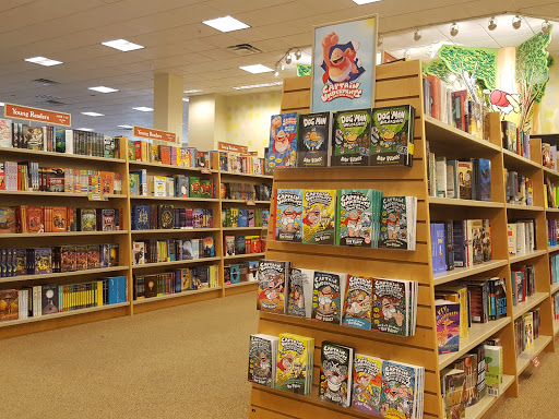 Book Store «Barnes & Noble», reviews and photos, 861 N E Mall Blvd, Hurst, TX 76053, USA