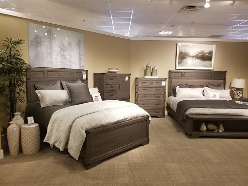 Furniture Store «Havertys Furniture», reviews and photos, 6731 North Point Pkwy, Alpharetta, GA 30022, USA