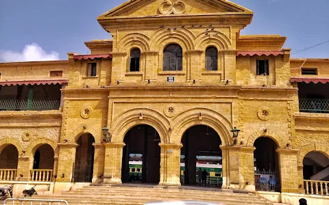 Karachi Cantt Railway Station image