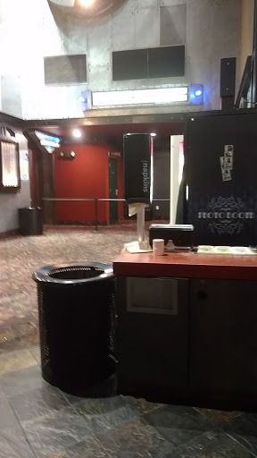 Movie Theater «Regal Cinemas Alamo Quarry 16», reviews and photos, 255 E Basse Rd, San Antonio, TX 78209, USA