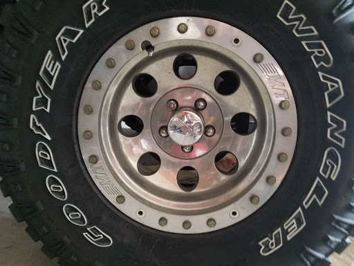 Tire Shop «Discount Tire Store - Bee Cave, TX», reviews and photos, 3922 Ranch Rd 620 S, Bee Cave, TX 78738, USA