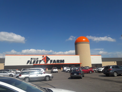 Department Store «Mills Fleet Farm», reviews and photos, 8400 Lakeland Ave N, Brooklyn Park, MN 55445, USA