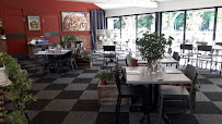 Atmosphère du Restaurant L’Informel à Saint-Jean-Lespinasse - n°8