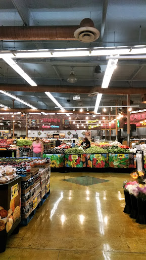 Supermarket «Vallarta Supermarkets», reviews and photos, 2705 S H St, Bakersfield, CA 93304, USA