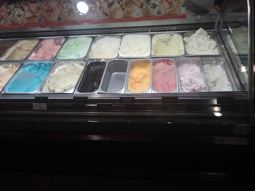 Ice Cream Shop «Cold Stone Creamery», reviews and photos, 3201 St Paul St F, Baltimore, MD 21218, USA