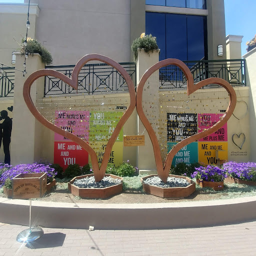 Shopping Mall «Flower Hill Promenade», reviews and photos, 2720 Via De La Valle, Del Mar, CA 92014, USA