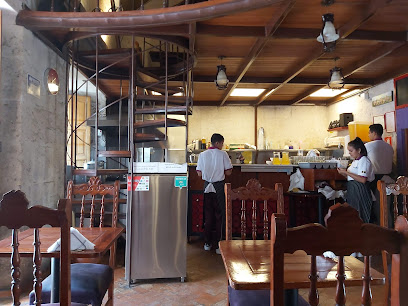 Xarzamora Restaurant - C. Álvarez Thomas 211a, Arequipa 04001