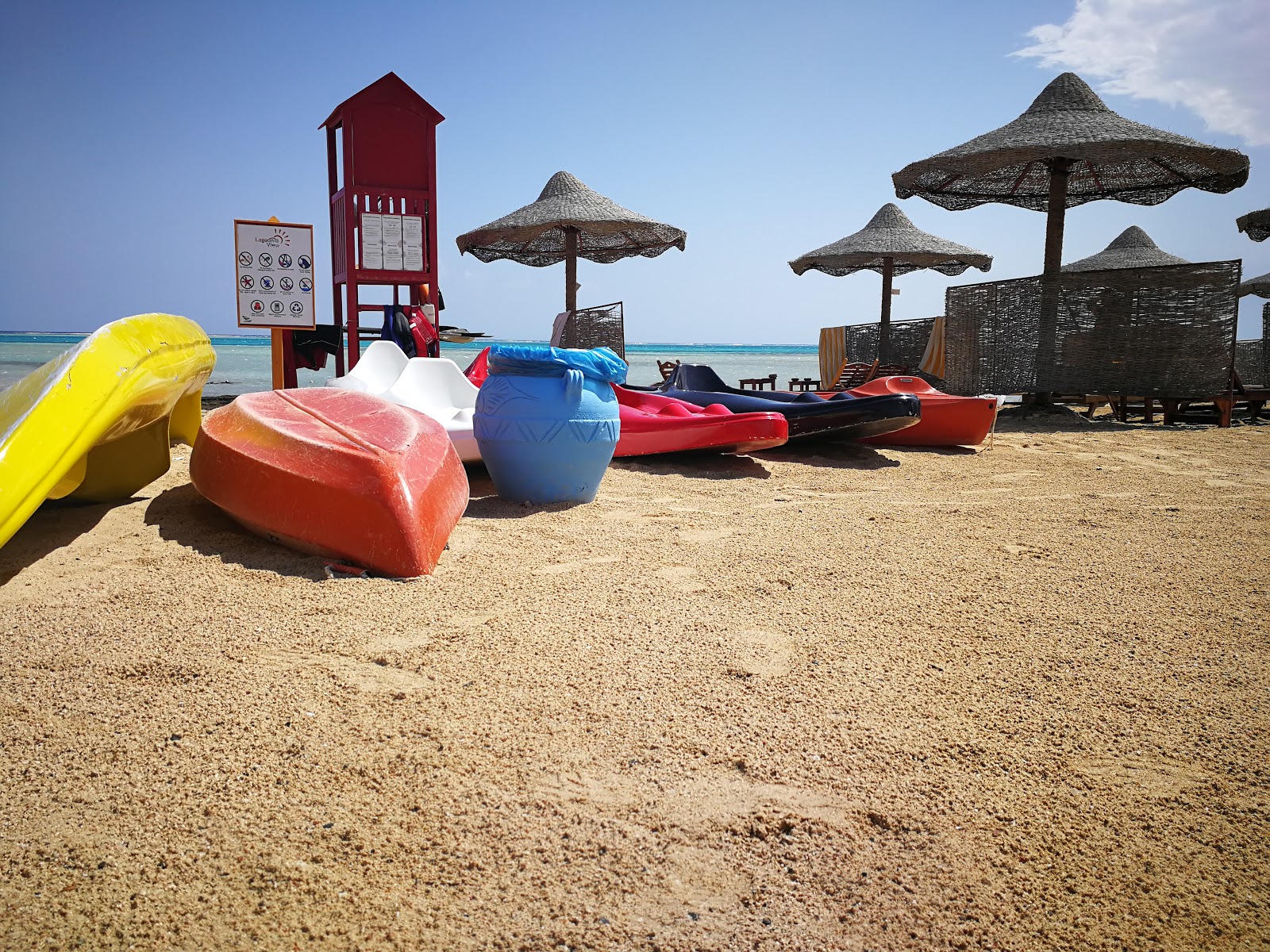 Fotografie cu Tinda Bedona Beach - locul popular printre cunoscătorii de relaxare