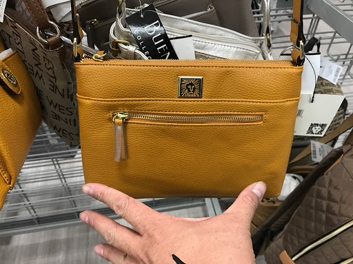 Department Store «Burlington Coat Factory», reviews and photos, 2090 Lincoln Hwy, Lancaster, PA 17602, USA