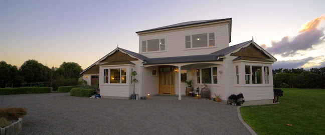 Brady Bingham & Janet Suisted Wairarapa Real Estate - Masterton