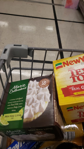 Grocery Store «Market Basket», reviews and photos, 6001 39th St, Groves, TX 77619, USA