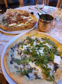 Pizza du Restaurant La Fontaine à Uzès - n°15