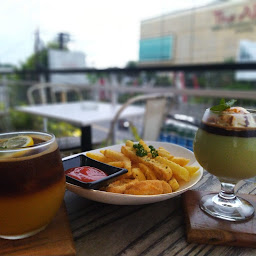 Cinnamon Coffee Shop at The Alana Hotel Solo