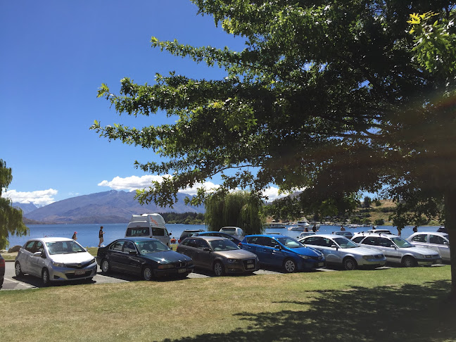 Comments and reviews of Wanaka i-SITE Visitor Information Centre