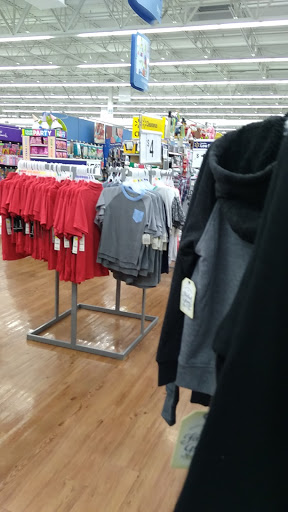 Department Store «Walmart Supercenter», reviews and photos, 3003 N Highway 61, Muscatine, IA 52761, USA