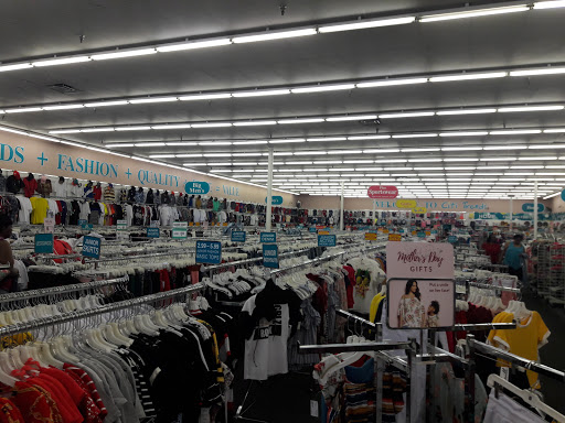 Clothing Store «Citi Trends», reviews and photos, 440 Havendale Blvd, Auburndale, FL 33823, USA