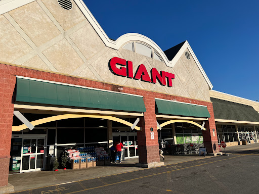 Grocery Store «Giant Food Stores», reviews and photos, 225 Lancaster Ave, Malvern, PA 19355, USA