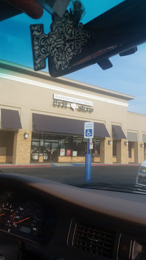 Thrift Store «Downtown Rescue Mission Thrift Store», reviews and photos, 930 Old Monrovia Rd NW, Huntsville, AL 35806, USA