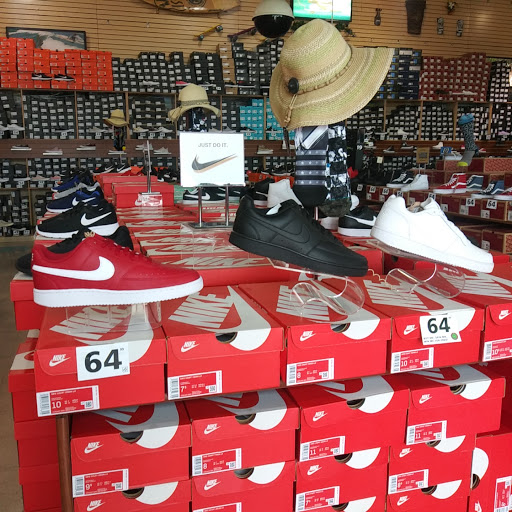 Shoe Store «Shoe City - Huntington Beach», reviews and photos, 8032 Warner Ave, Huntington Beach, CA 92647, USA