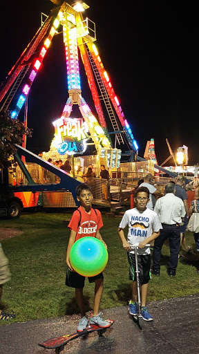 Golf Course «Lake Park Golf Course & Marina», reviews and photos, 1015 Howard Ave, Des Plaines, IL 60018, USA