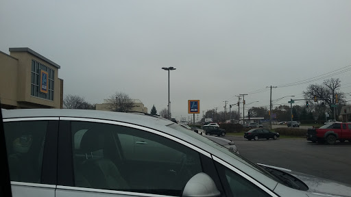 Supermarket «ALDI», reviews and photos, 74 W Rollins Rd, Round Lake, IL 60073, USA