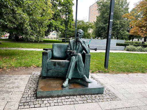 Jan Karski bench