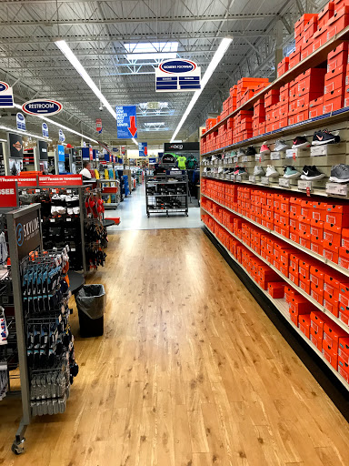 Sporting Goods Store «Academy Sports + Outdoors», reviews and photos, 145 Moss Grove Blvd, Knoxville, TN 37922, USA
