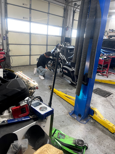 Auto Repair Shop «H&L Auto Repair», reviews and photos, 520 W 1700 S #1, Clearfield, UT 84015, USA