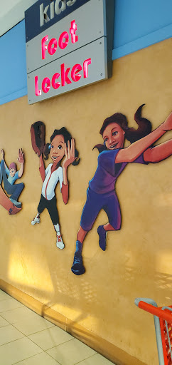 Shoe Store «Foot Locker», reviews and photos, 310 Daniel Webster Hwy, Nashua, NH 03060, USA