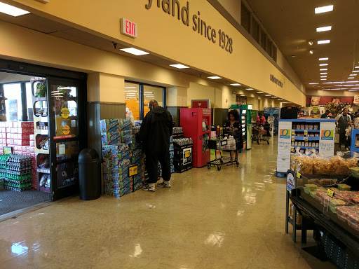Grocery Store «Safeway», reviews and photos, 6235 Oxon Hill Rd, Oxon Hill, MD 20745, USA