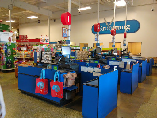Pet Supply Store «PetSmart», reviews and photos, 4100 Ming Ave, Bakersfield, CA 93309, USA