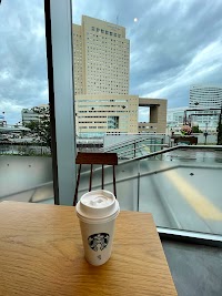 スターバックス コーヒー 横浜市役所 ラクシス フロント店