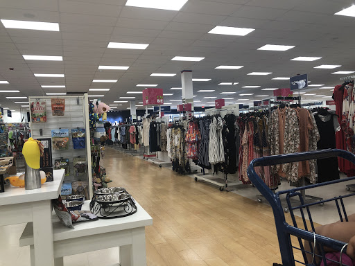 Department Store «Marshalls», reviews and photos, 211 Gloucester Crossing Rd, Gloucester, MA 01930, USA