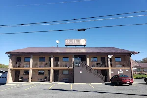 Motel M Lewisburg image