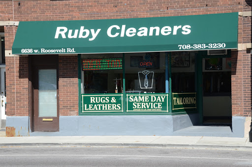 Dry Cleaner «Ruby Cleaners», reviews and photos, 6636 W Roosevelt Rd # 2, Oak Park, IL 60304, USA