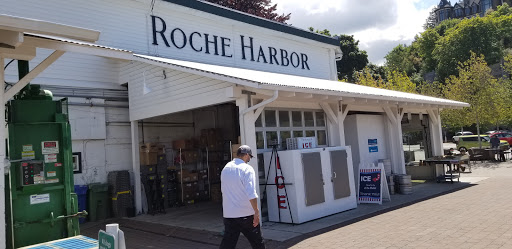 Grocery Store «Roche Harbor Grocery Store», reviews and photos, 248 Reuben Memorial Dr, Friday Harbor, WA 98250, USA