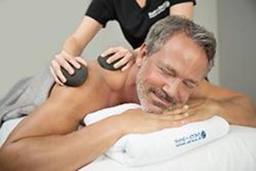 Massage Therapist «Hand & Stone Massage and Facial Spa», reviews and photos, 4727 E Cactus Rd #115, Phoenix, AZ 85032, USA