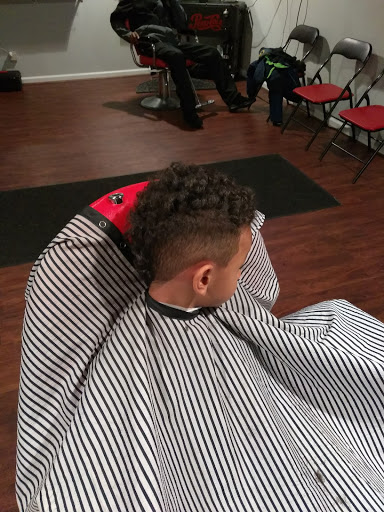 Barber Shop «Man Cave Cutz Barbershop», reviews and photos, 18230 E 9 Mile Rd, Eastpointe, MI 48021, USA