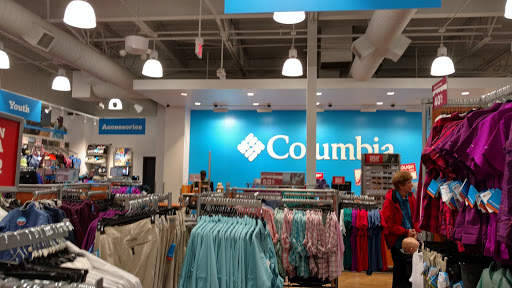 Sportswear Store «Columbia Sportswear Outlet Store at Premium Outlets», reviews and photos, 2300 Grand Cypress Dr #170, Lutz, FL 33559, USA