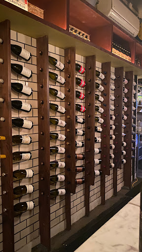 Vanguard Wine Bar (Upper East Side) image 10