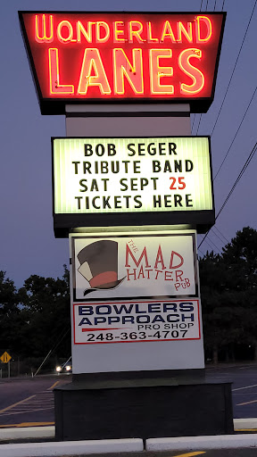 Bowling Alley «Wonderland Lanes», reviews and photos, 8265 Richardson Rd, Commerce Charter Twp, MI 48390, USA