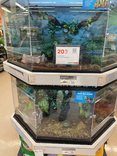 Pet Supply Store «Petco Animal Supplies», reviews and photos, 10511 S 15th St, Bellevue, NE 68123, USA