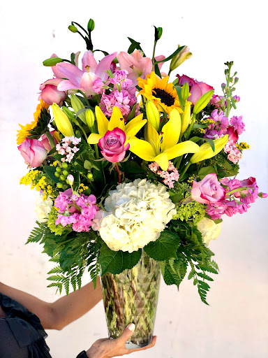 Florist «Enchantment Florist», reviews and photos, 1418 S Andrews Ave, Fort Lauderdale, FL 33316, USA