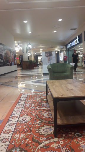 Computer Store «Apple Willow Grove Park», reviews and photos, 2500 W Moreland Rd, Willow Grove, PA 19090, USA