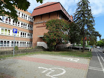 Hozzászólások és értékelések az Eötvös József Gimnázium és Kollégium-ról